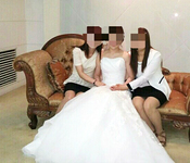 친구 결혼을 자기일처럼 기뻐하시네요~옆에 두분도 잘부탁