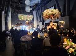 결혼을 축하드립니다.